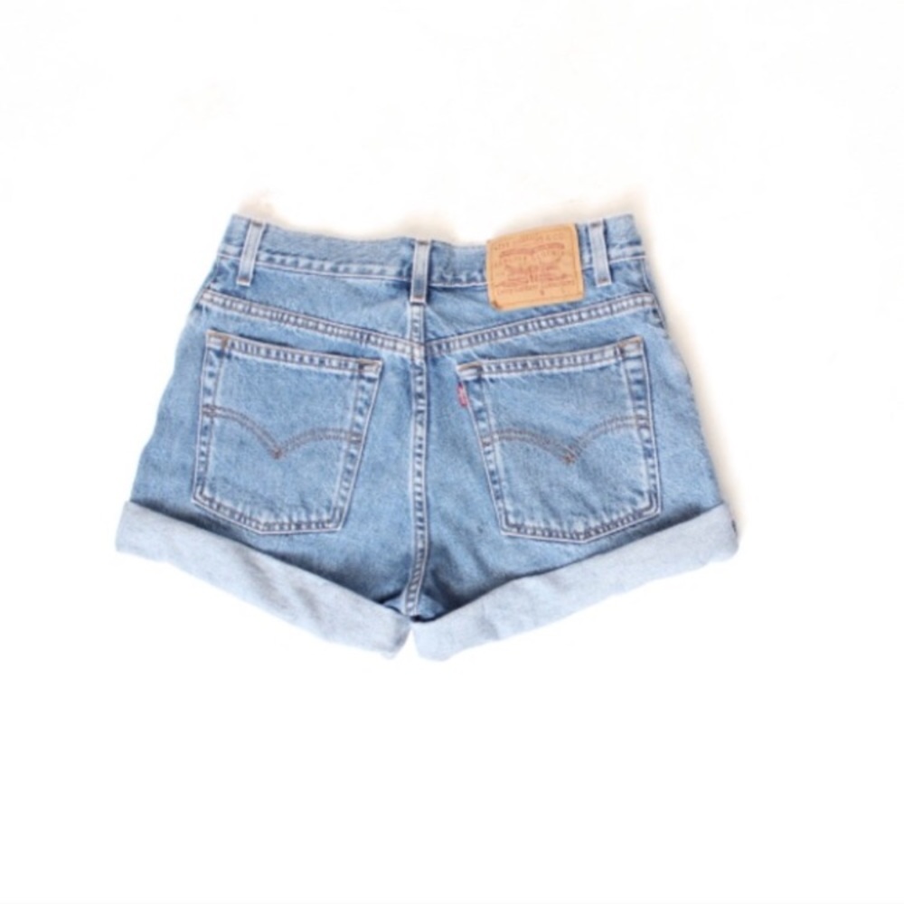 VTG High Waisted Levi Shorts - Picture 1 of 2